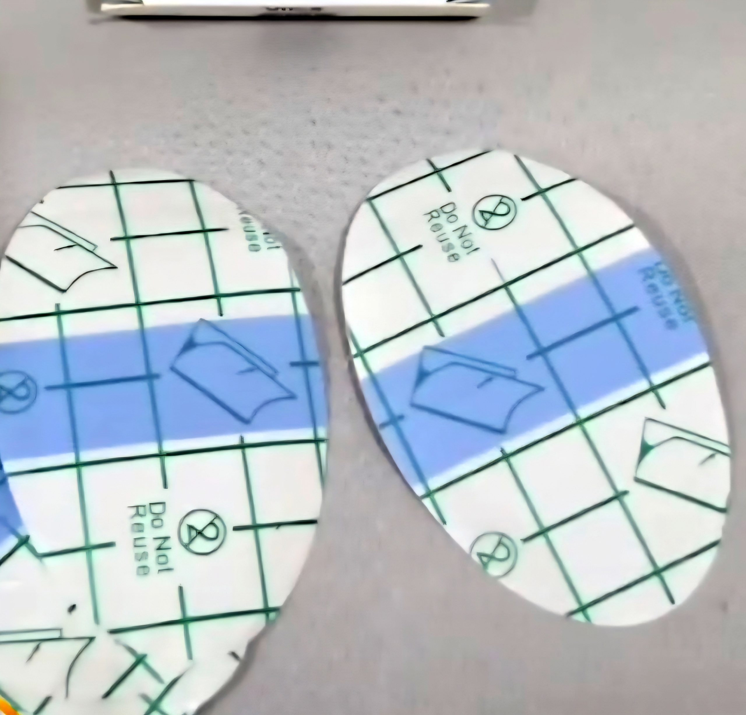 چسب گوش حمام نوزاد